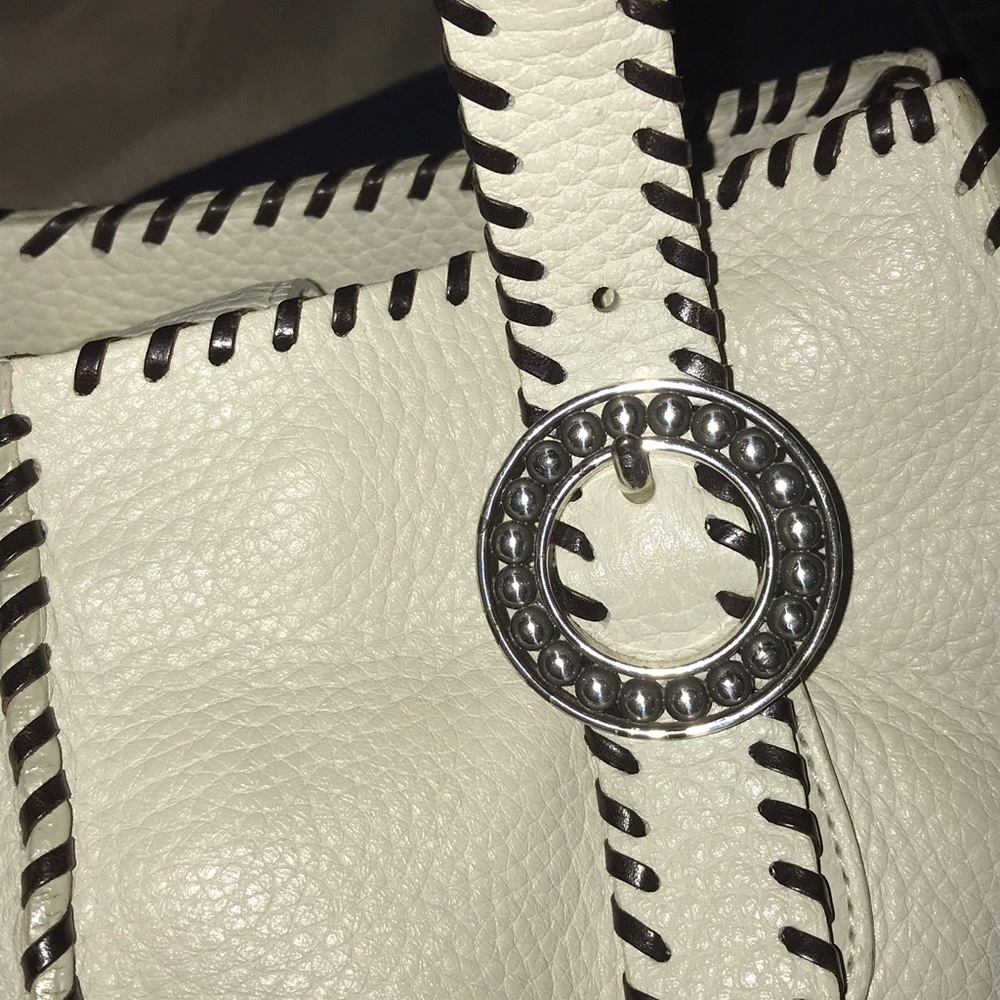 Brighton Handbag - Picture 4 of 15